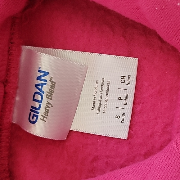 2 Girls Gildan Sweatshirts Knotts Berry Farm and one Solid Color - Picture 9 of 11